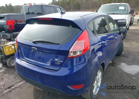 2015 Ford Fiesta Se z USA, uszkodzony, nr VIN 3FADP4EJ3FM140531